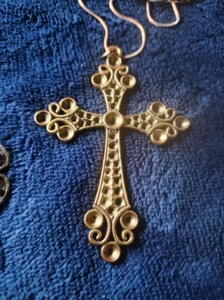 Colgantes antiguos con cadena