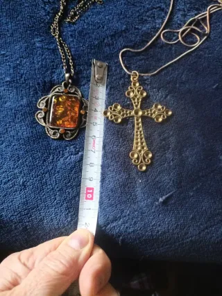 Colgantes antiguos con cadena