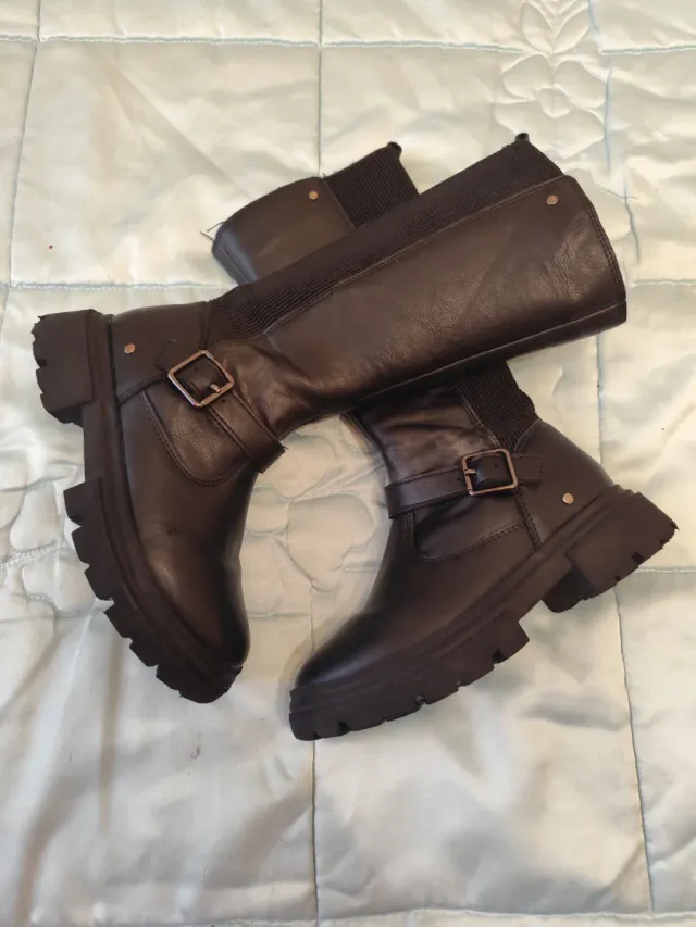 Stivali in pelle da bambina n. 31