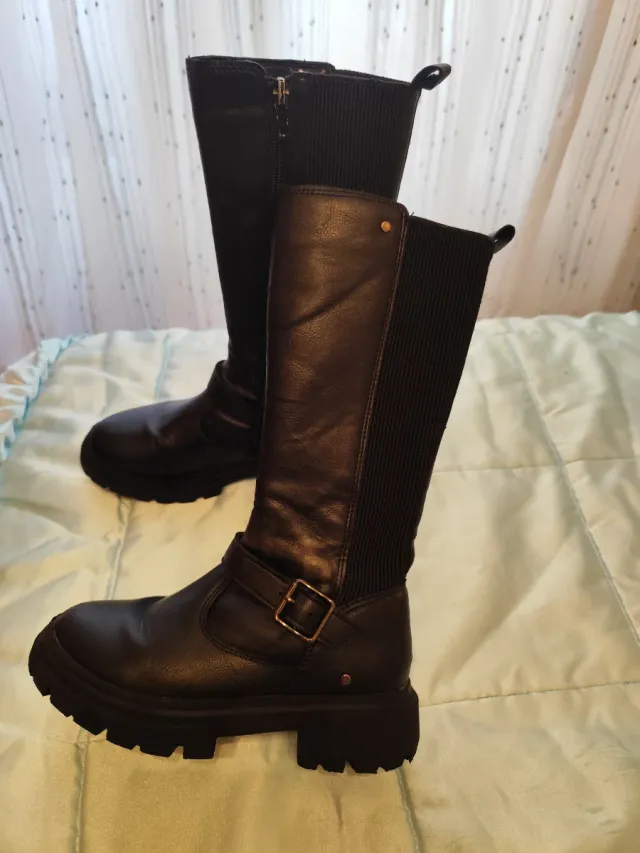 Stivali in pelle da bambina n. 31