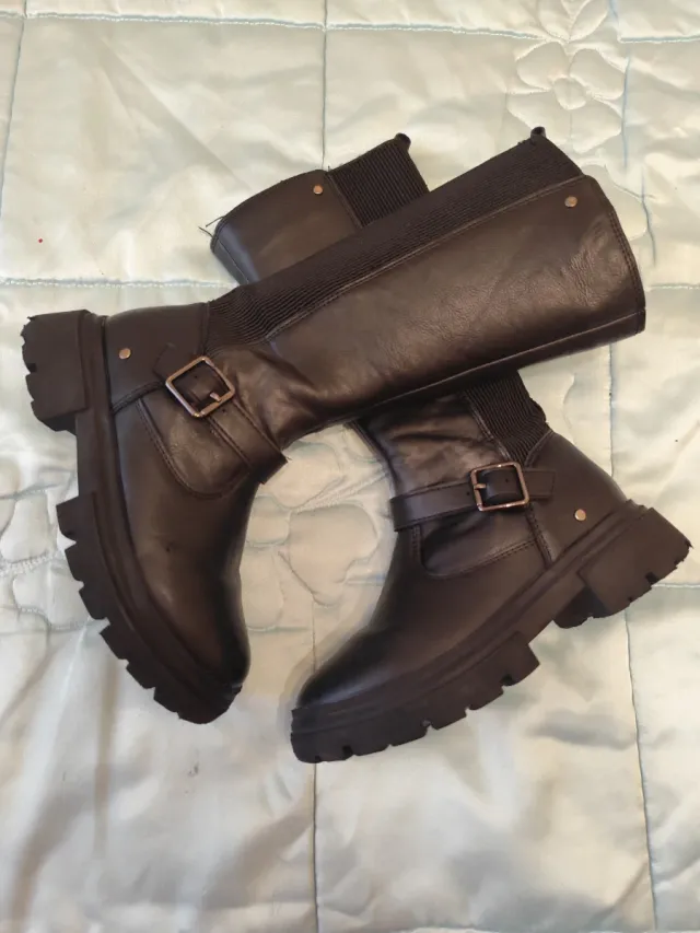 Stivali in pelle da bambina n. 31