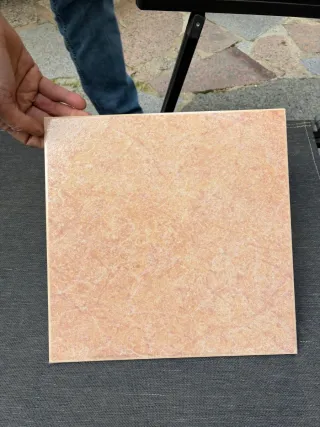 Baldosas color salmón