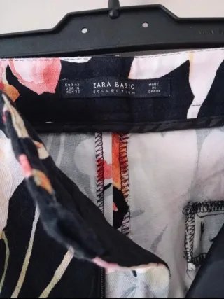 Pantalón estampado floral talla 42