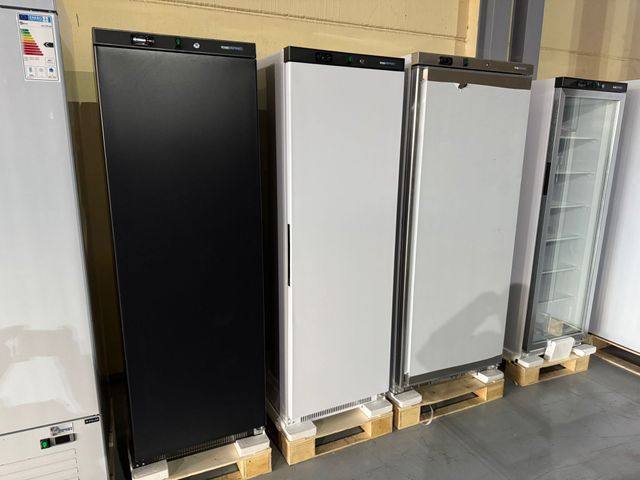 Armarios de Refrigeración Blanco y Negro