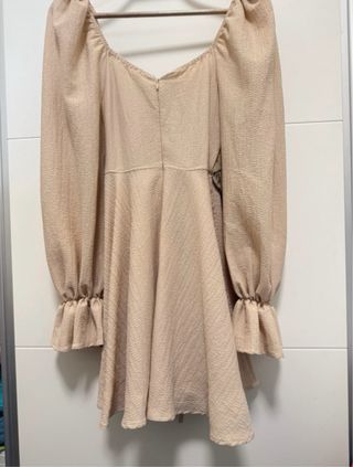 Vestido beige con corsé floral Shein