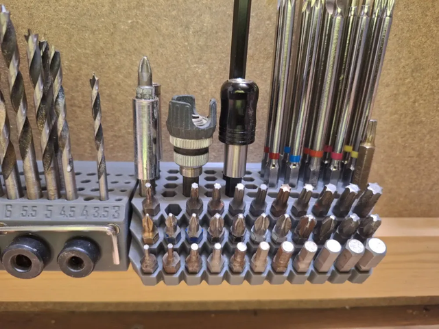 x1 Soportes desmontables para brocas y puntas