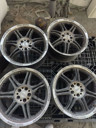 4 Llantas MOMOCORSE
