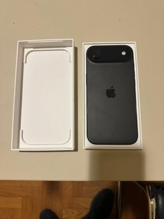 iPhone Air 256GB Nero - Usato 1 settimana