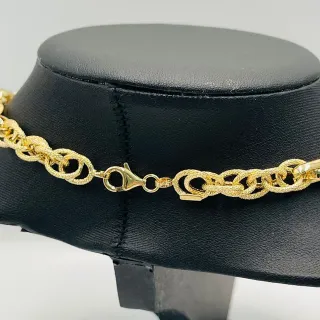 Collana con perle a forma di uva e ciliegia in oro 18K.