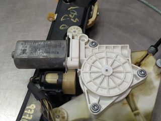 ELEVALUNAS DELANTERO DERECHO BMW SERIE 6 GRAN COU