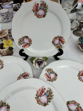 Antichi piatti di porcellana cinese