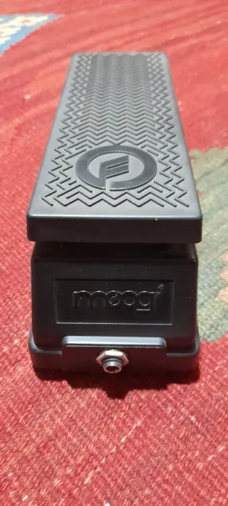 Moog Sub Phatty y Pedal Expresión EP3