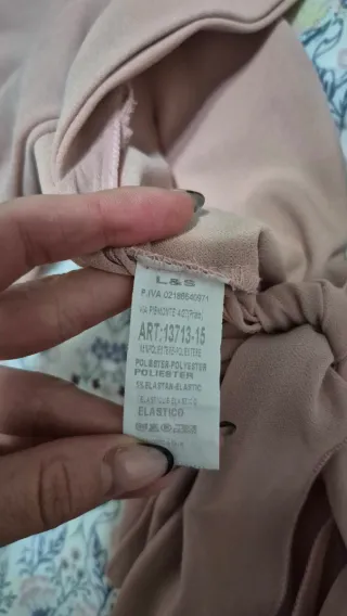 Blusa corta, manga larga