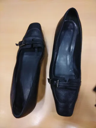 Zapatos Arche tacón bajo negros