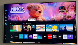 TV Samsung QLED 65 Negra y Plateada