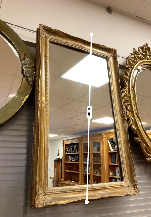 Specchio Rettangolare con Cornice Dorata in Stile Rustico