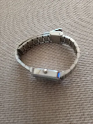 Reloj de pulsera.