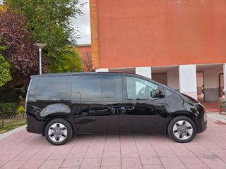 Hyundai Staria 2023 2.2 CRDi 177CV Auto ECO