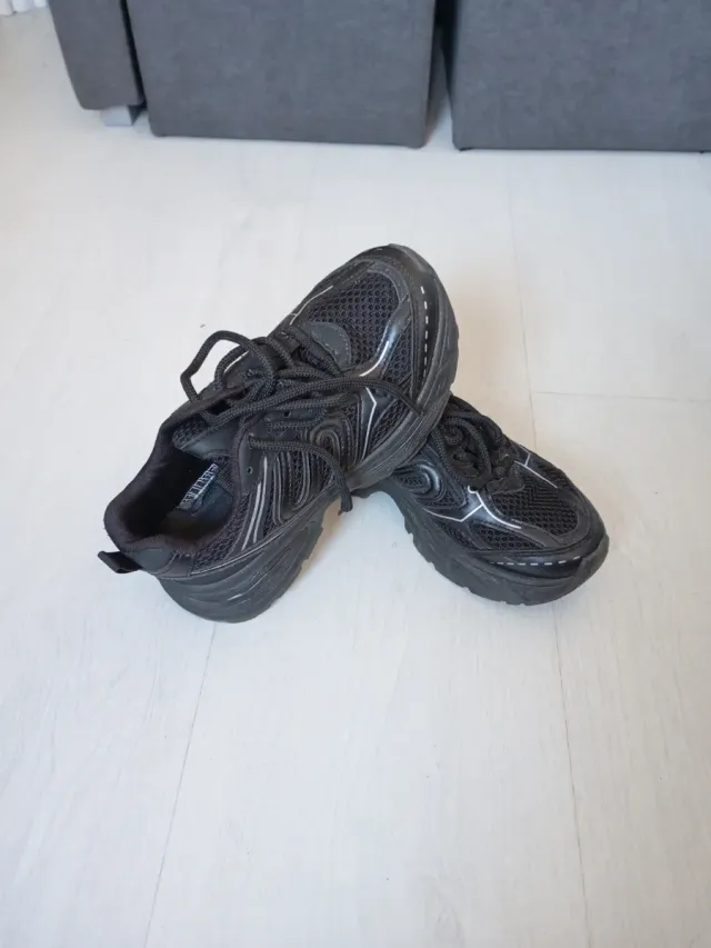 Zapatillas deportivas negras