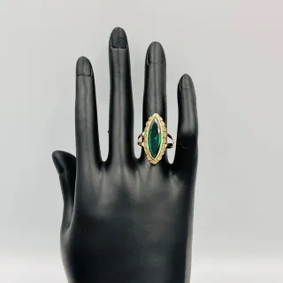 LANZADERA PIEDRA VERDE Y CIRCONITAS. Oro 18k.
