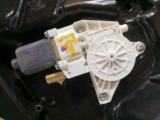 ELEVALUNAS TRASERO IZQUIERDO FIAT FREEMONT (345)