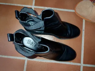 Botines ZARA negros tacón