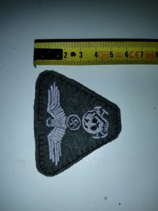 Distintivo militare aquila e teschio