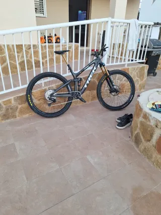 Bicicleta Trek slash 9.9 carbono