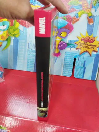 Marvel deluxe imperio. la guerra kree-skrull-co...