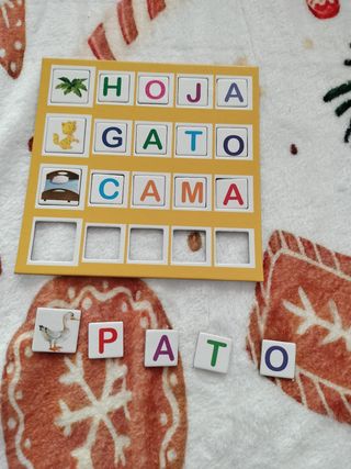 Puzles para jugar y aprender palabras