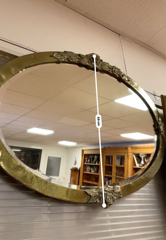 Specchio ovale in ottone antico