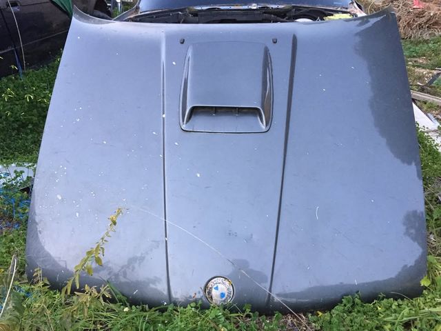 Capó BMW Serie 3 E30 TUNIG