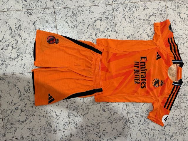 Conjunto Real Madrid Infantil Naranja