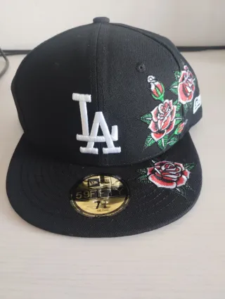 Gorra New Era LA Flores Rojas Negra