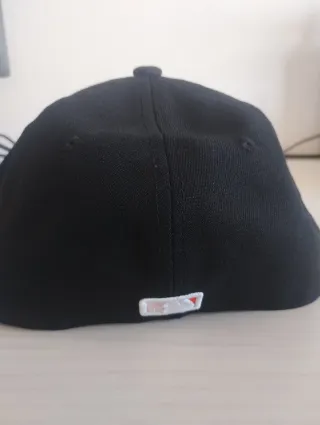 Gorra New Era LA Flores Rojas Negra