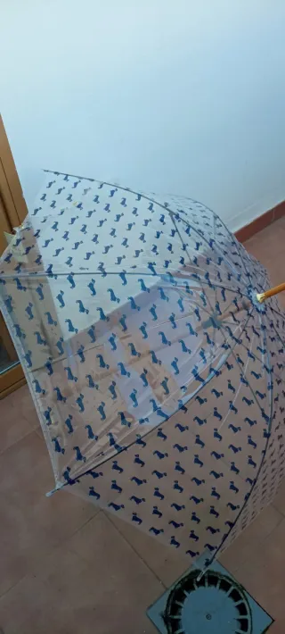 Paragüas transparente con perros.NUEVO.