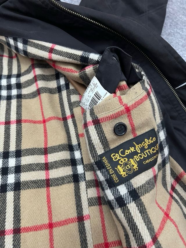 Chaqueta Burberry Negra Acolchada