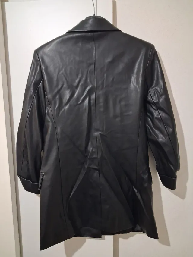 Blazer negra polipiel AMISU