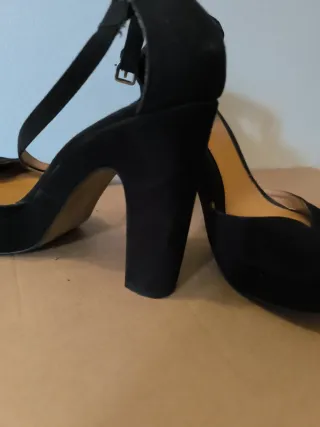 Zapatos de tacón negros talla 41