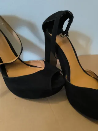 Zapatos de tacón negros talla 41