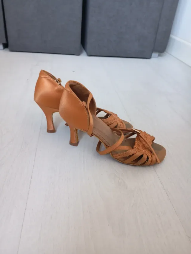 Tacones de baile profesional