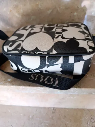 Bandolera Tous Mujer Negra y Blanca