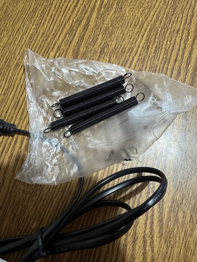 Lampada da tavolo snodabile nera