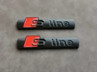 Logo Emblema Audi Sline Laterales Negro Mate