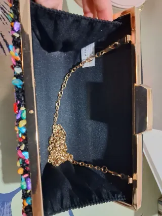 Bolso fiesta negro con pedrería multicolor