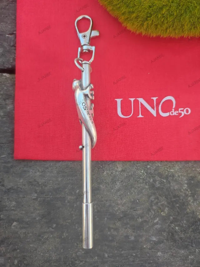 Bolígrafo colgante Uno de 50