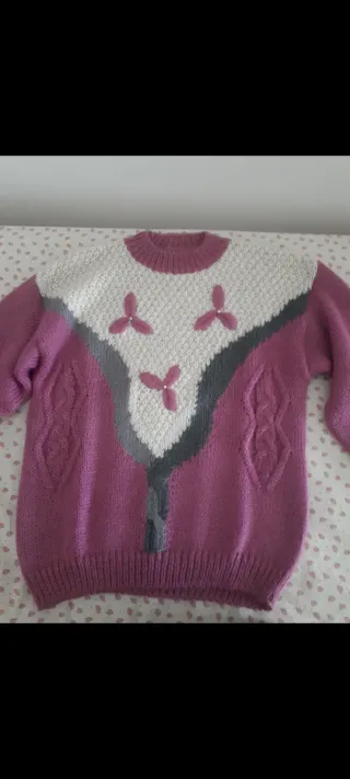 Maglione in lana con decorazione di perline