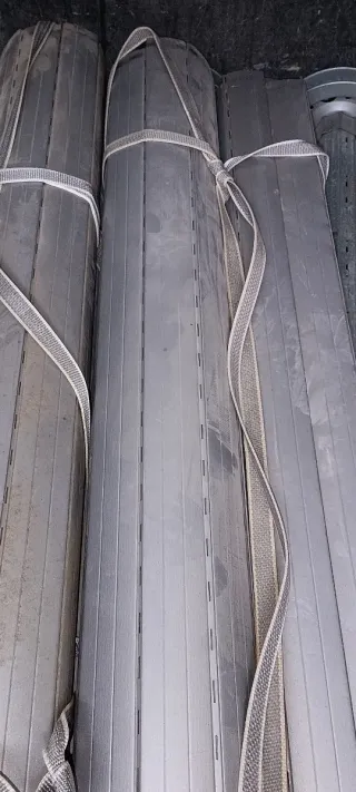 Ejes y persianas de aluminio