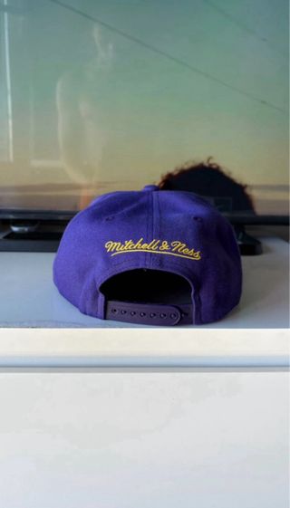 Gorra New Era Lakers Morada y Amarilla