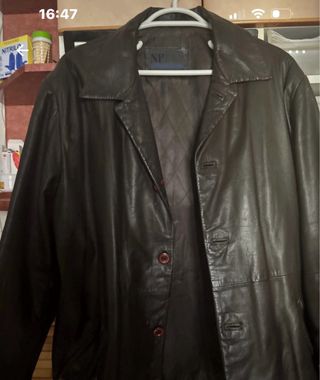 Cazadora de piel marrón